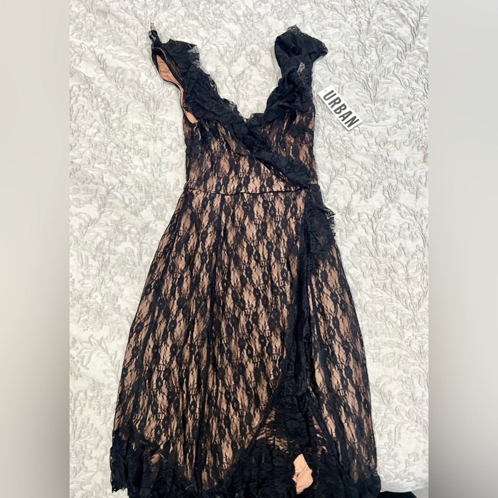 Urban Outfitters - Brand new Lace dress